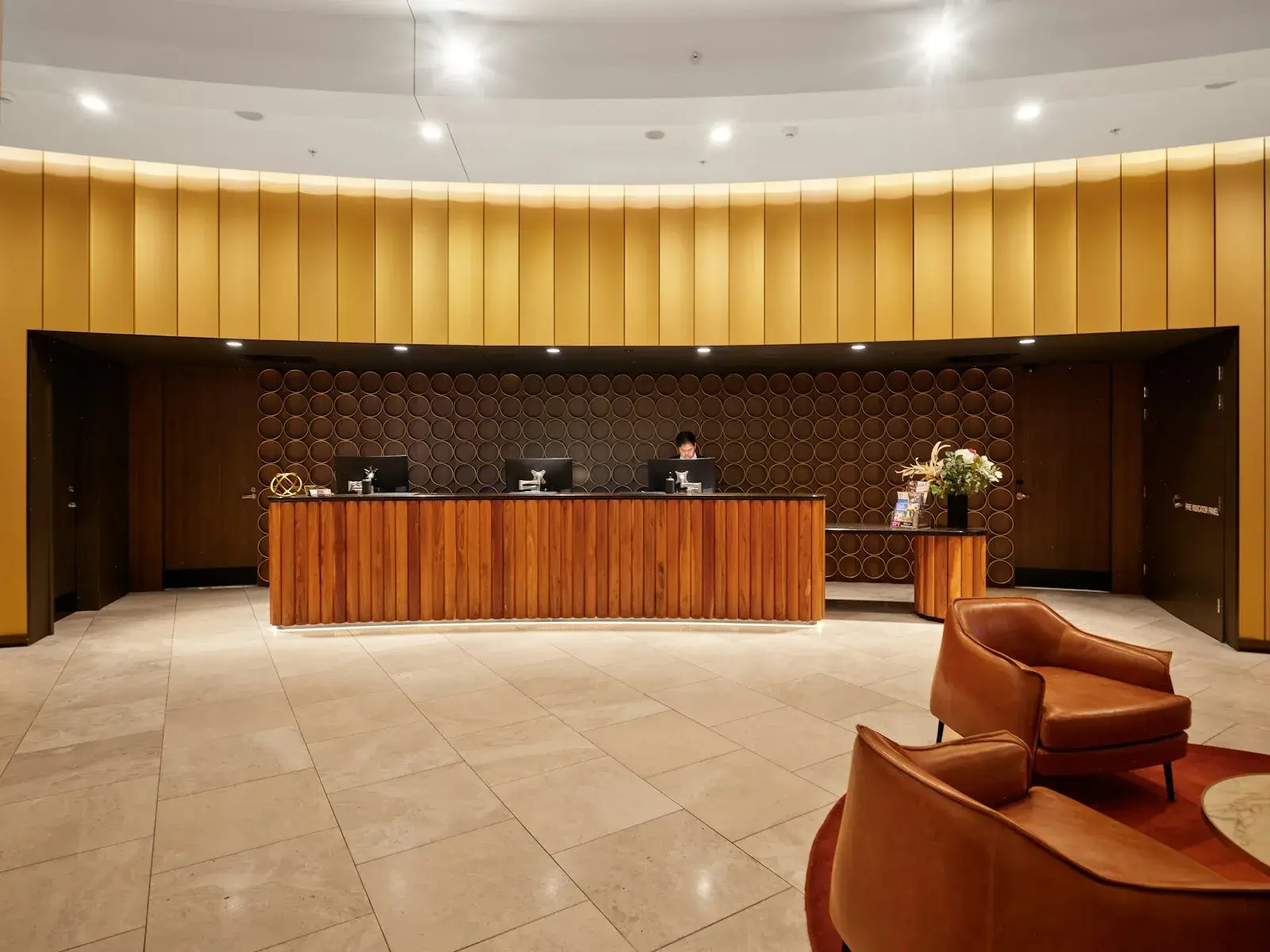 Réception d'un hôtel sécurisé